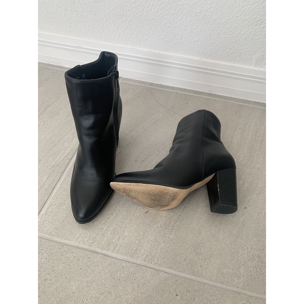 Dream Pairs Black Pointed Toe Faux Leather Anita Boots Size 6.5